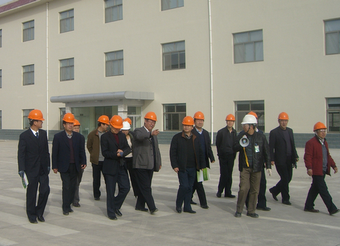 國(guó)家農(nóng)業(yè)部、財(cái)政部以及甘肅省農(nóng)業(yè)廳、財(cái)政廳等領(lǐng)導(dǎo)到公司考察調(diào)研