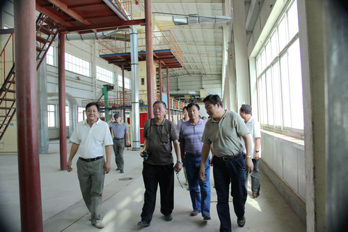 國(guó)家棉花協(xié)會(huì)副會(huì)長(zhǎng)史建偉等領(lǐng)導(dǎo)來(lái)公司調(diào)研金塔、瓜州、敦煌棉花市場(chǎng)